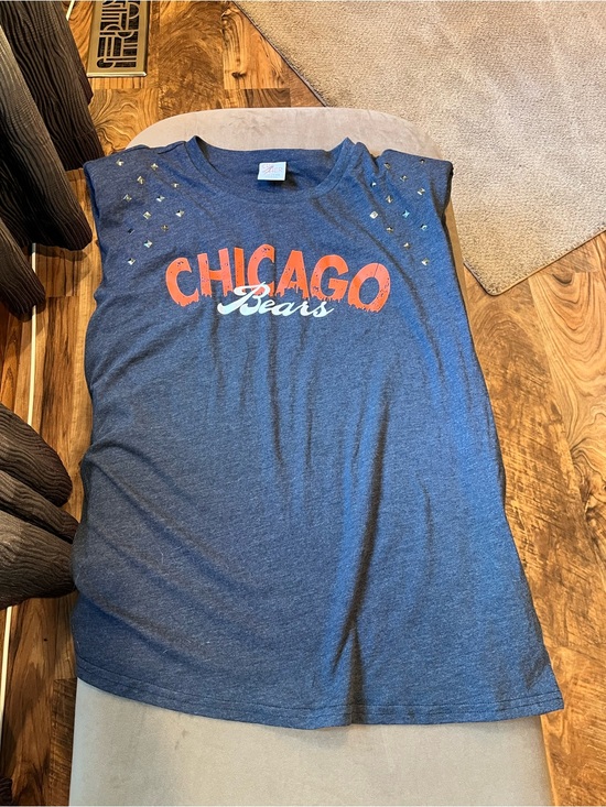 Carl Banks Tops - Carl Banks Chicago Bears Women's Navy Blue Stud Accent Tee